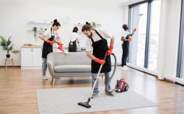 imgi_51_multinational-group-cleaners-cleans-bright-studio-kitchen_161094-21558 multinational-group-cleaners-cleans-bright-studio-kitchen