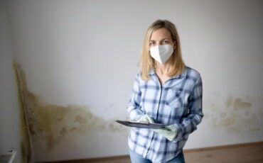 imgi_28_pretty-young-woman-standing-front-wall-with-mold-with-tablet-mouth-nose-mask-person_1048944-24383280 imgi_28_pretty-young-woman-standing-front-wall-with-mold-with-tablet-mouth-nose-mask-person_1048944-24383280